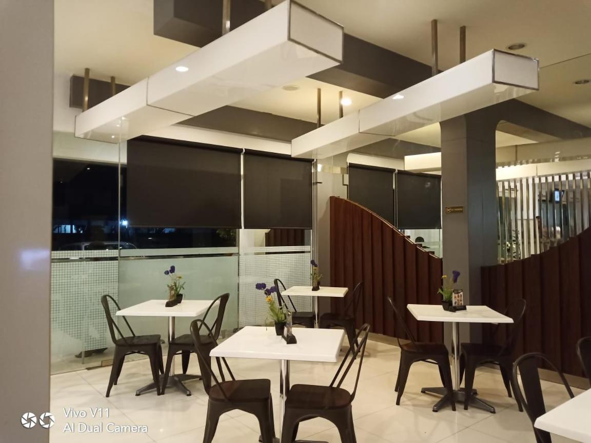 Ayla City Hotel Sorong Exterior foto